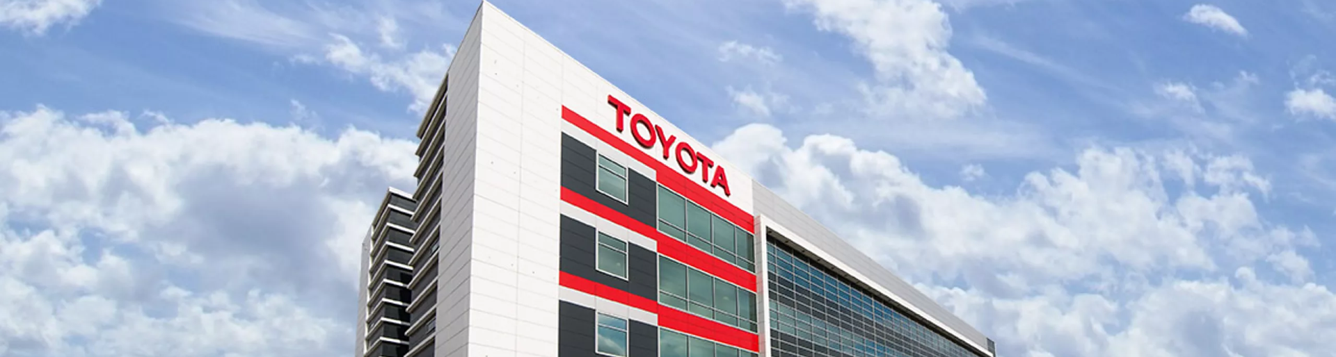 Изображение на странице TOYOTA ПОДВЕЛА ИТОГИ ПРОДАЖ В РОССИИ ЗА 2021 ГОД Тойота Центр Ноябрьск